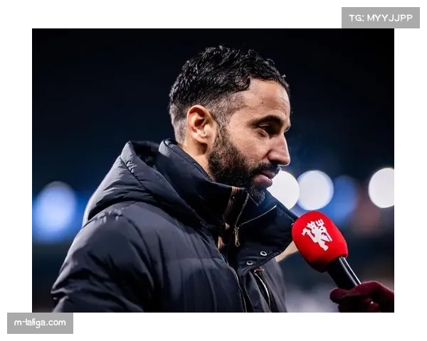 曼联新帅人选浮出水面,与现任欧冠球队主帅传闻甚密 曼联新帅人选浮出水面,与现任欧冠球队主帅传闻甚密