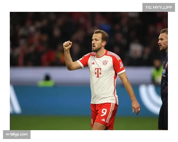 拜仁成为德甲历史首支28轮进球破百球队，创多项纪录